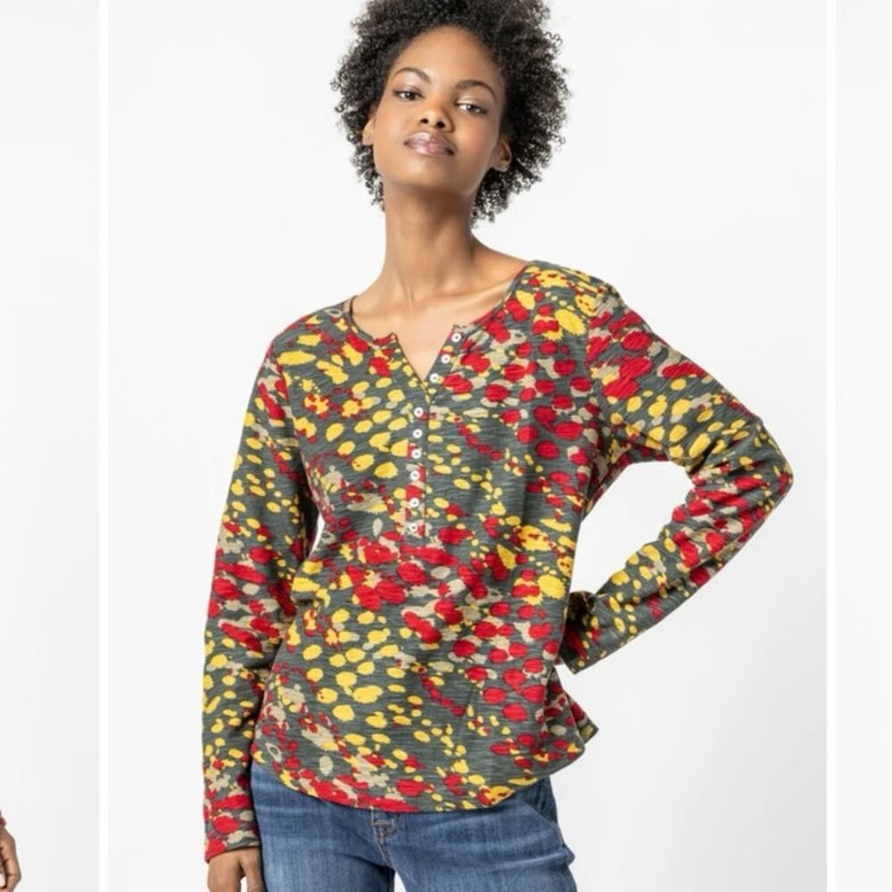 KOMIL Women's Size Large Masa Print Split Neck Cotton Long Sleeve Top Fall Red